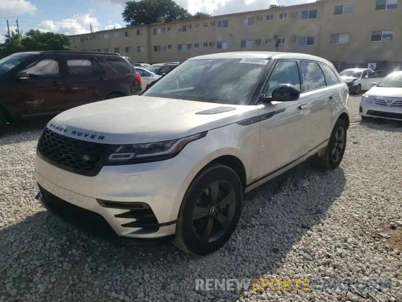 2 Photograph of a damaged car SALYK2FV4LA271839 LAND ROVER RANGEROVER 2020