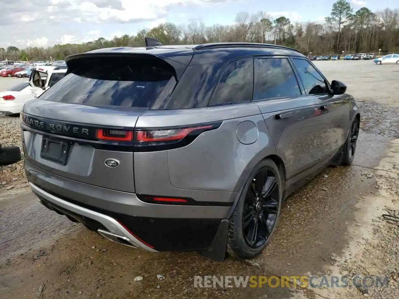 4 Photograph of a damaged car SALYK2FV7LA265002 LAND ROVER RANGEROVER 2020