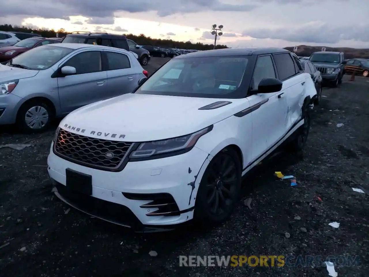 2 Photograph of a damaged car SALYK2FV9LA250260 LAND ROVER RANGEROVER 2020