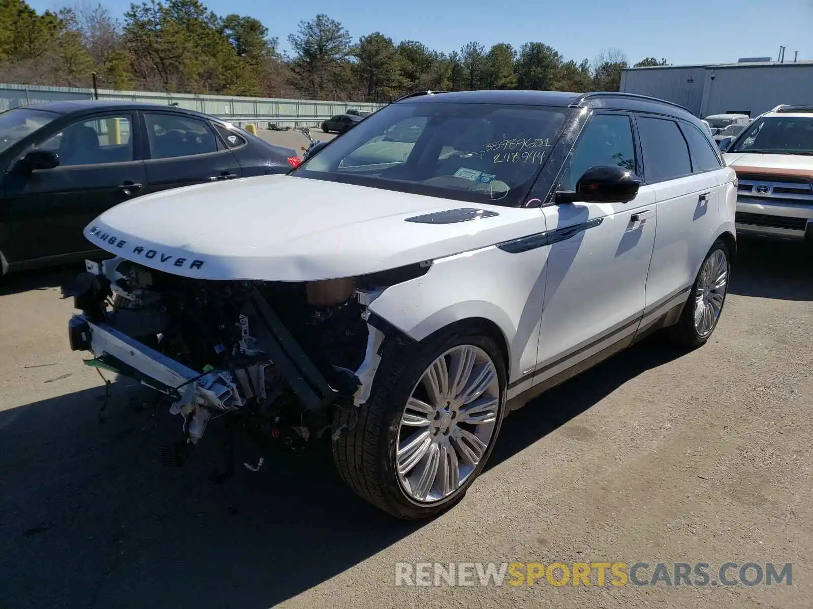 2 Photograph of a damaged car SALYM2EV2LA248944 LAND ROVER RANGEROVER 2020