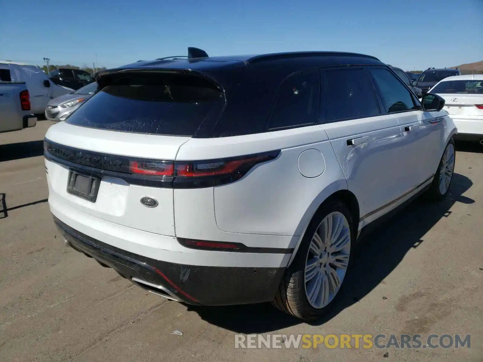 4 Photograph of a damaged car SALYM2EV2LA248944 LAND ROVER RANGEROVER 2020