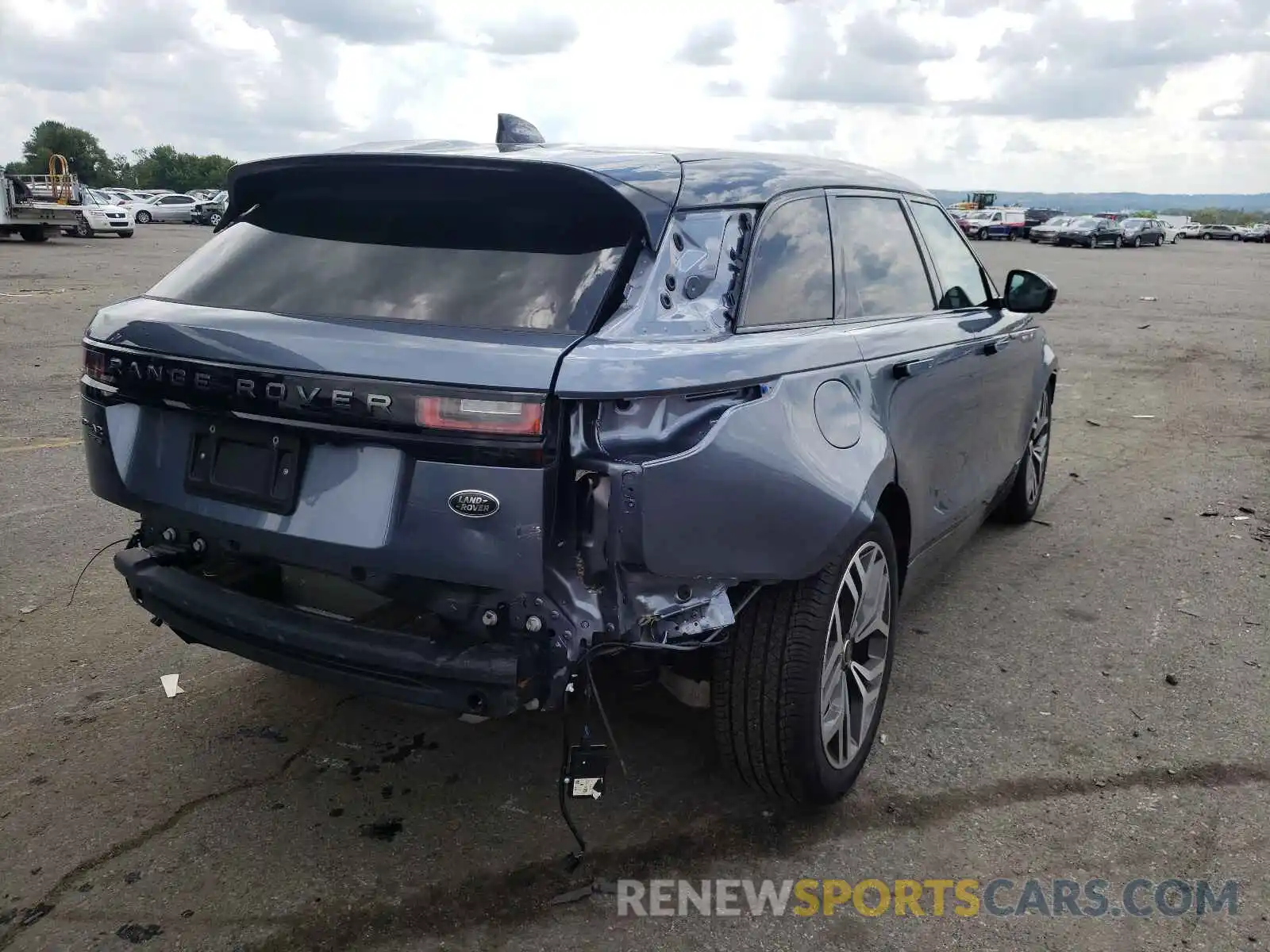 4 Photograph of a damaged car SALYM2EV7LA254643 LAND ROVER RANGEROVER 2020