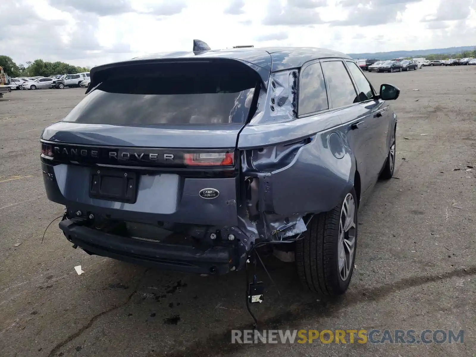 9 Photograph of a damaged car SALYM2EV7LA254643 LAND ROVER RANGEROVER 2020