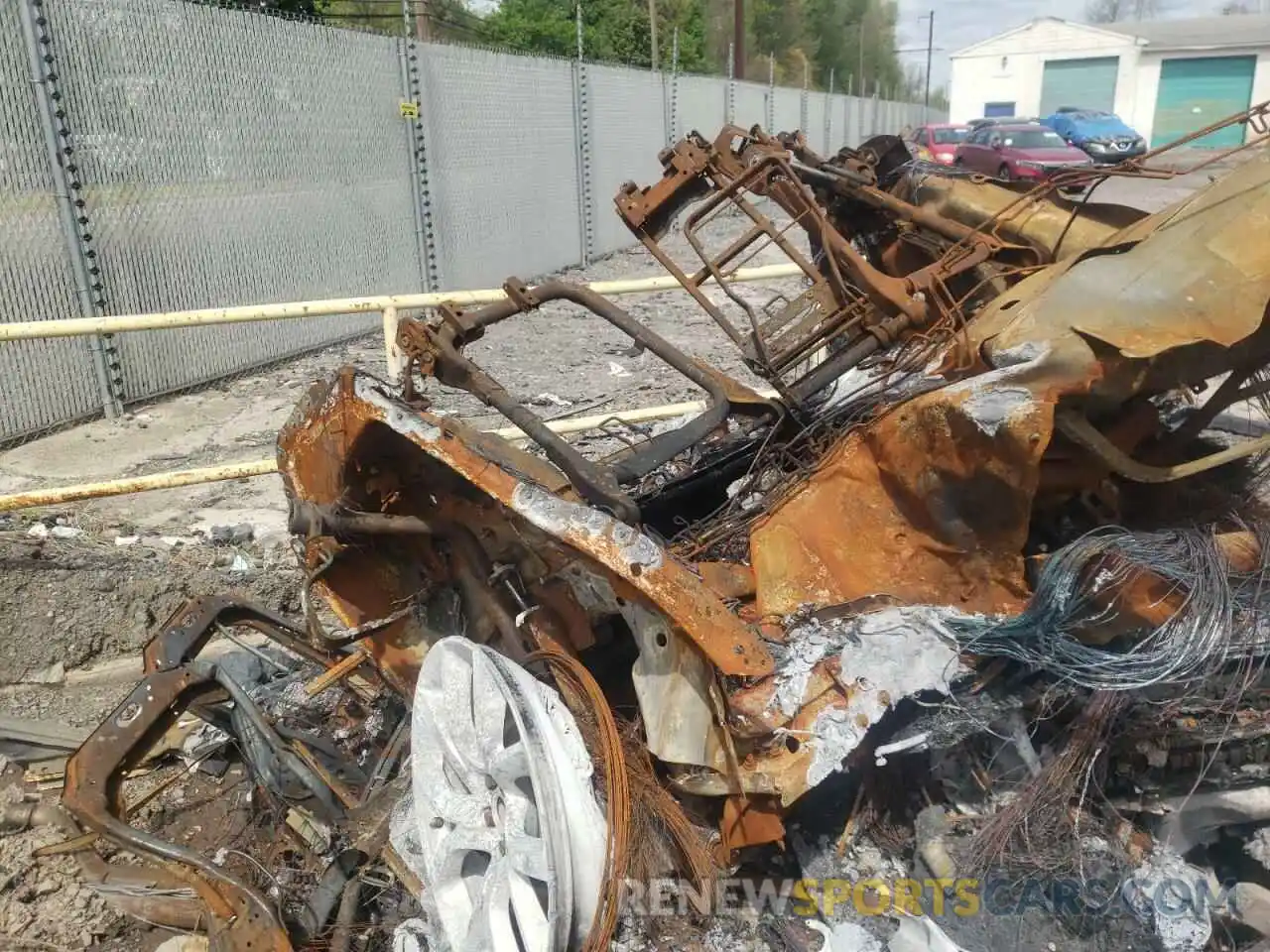 6 Photograph of a damaged car SALYU2EE5LA271487 LAND ROVER RANGEROVER 2020