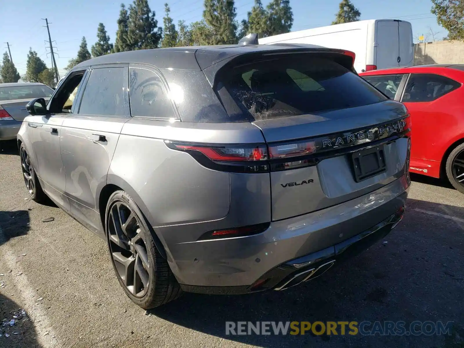 3 Photograph of a damaged car SALYU2EE8LA266347 LAND ROVER RANGEROVER 2020