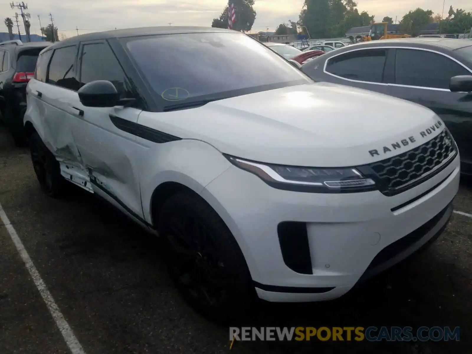 1 Photograph of a damaged car SALZJ2FX1LH039151 LAND ROVER RANGEROVER 2020