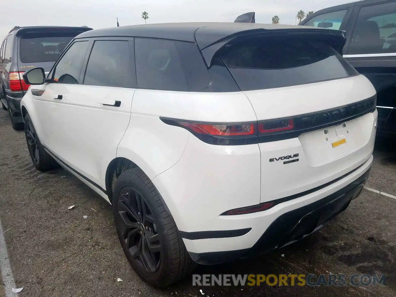 3 Photograph of a damaged car SALZJ2FX1LH039151 LAND ROVER RANGEROVER 2020