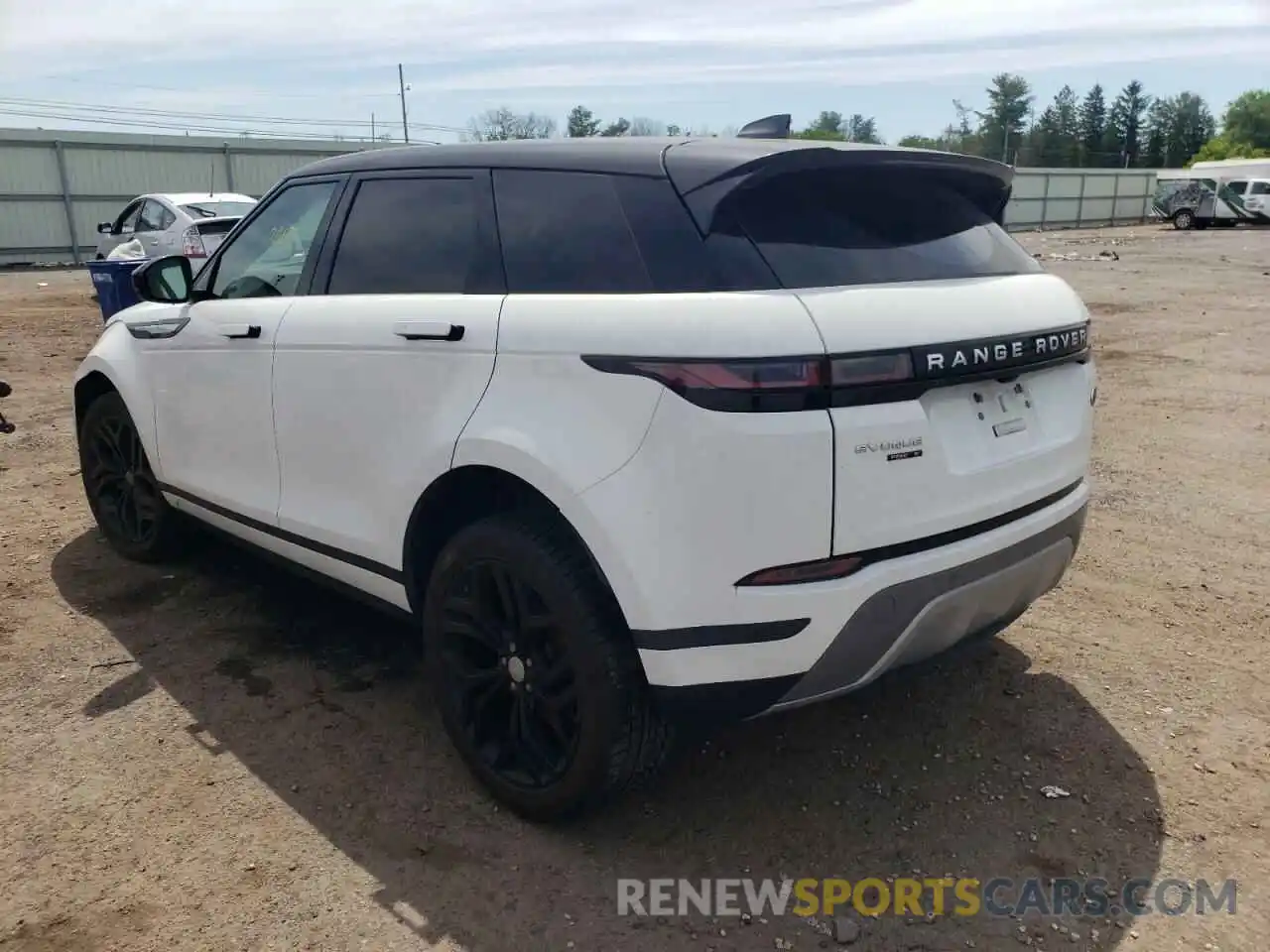 3 Photograph of a damaged car SALZJ2FX1LH070075 LAND ROVER RANGEROVER 2020