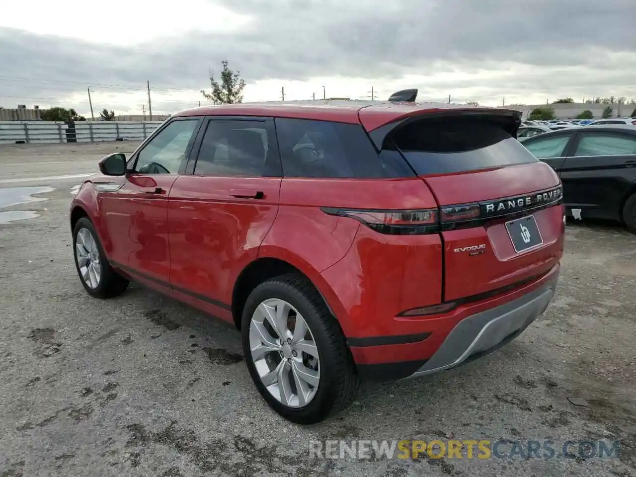 3 Photograph of a damaged car SALZJ2FX1LH084784 LAND ROVER RANGEROVER 2020