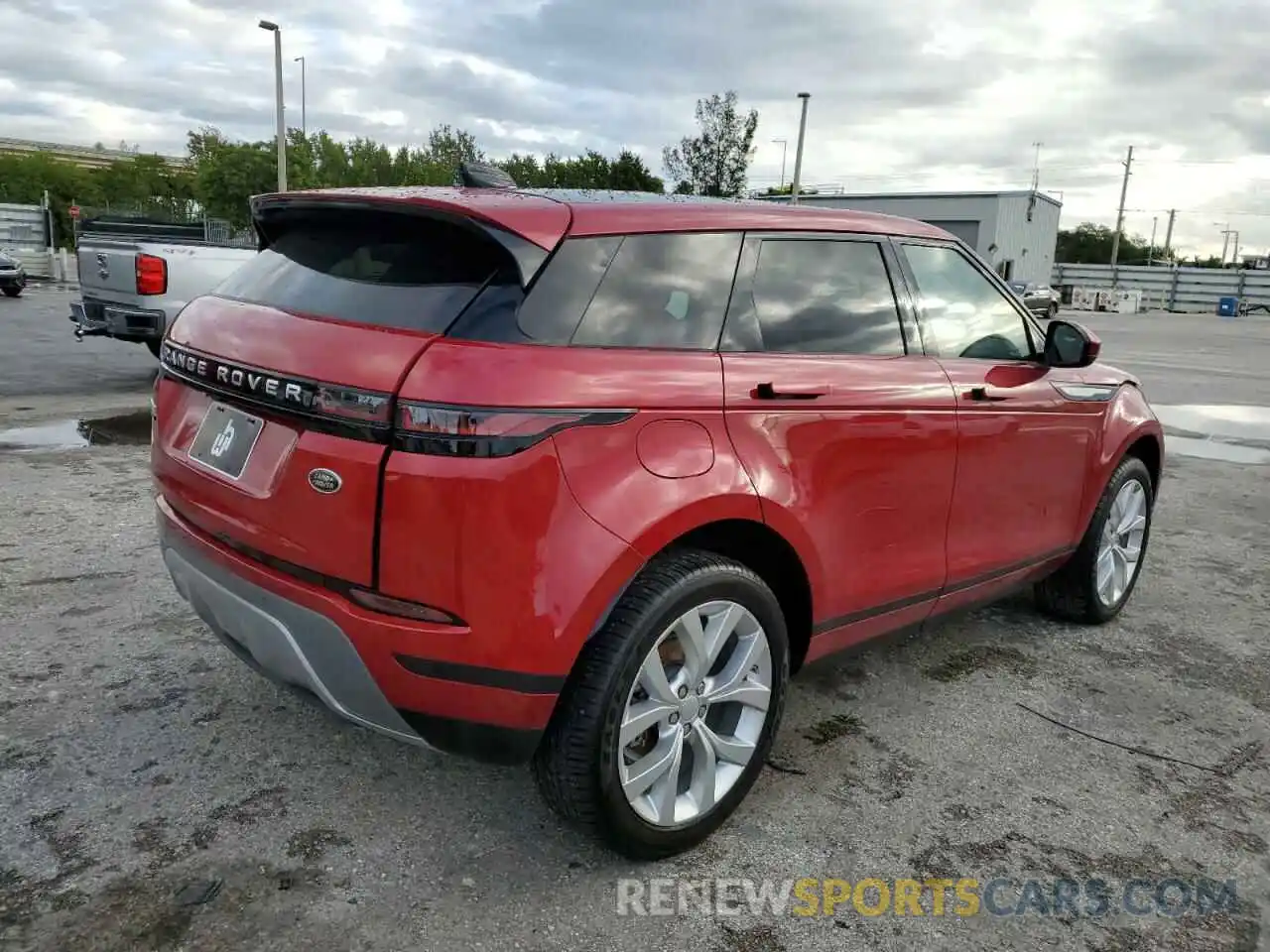 4 Photograph of a damaged car SALZJ2FX1LH084784 LAND ROVER RANGEROVER 2020