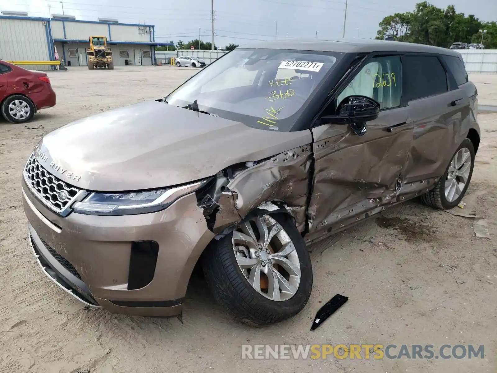 2 Photograph of a damaged car SALZJ2FX1LH090245 LAND ROVER RANGEROVER 2020