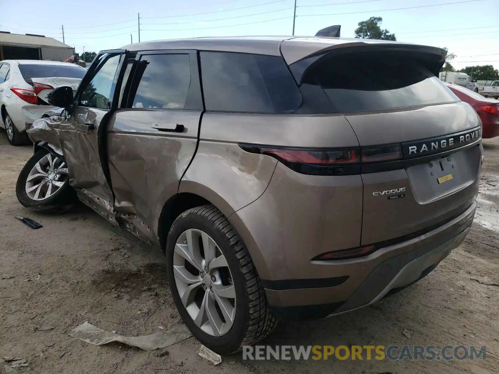 3 Photograph of a damaged car SALZJ2FX1LH090245 LAND ROVER RANGEROVER 2020