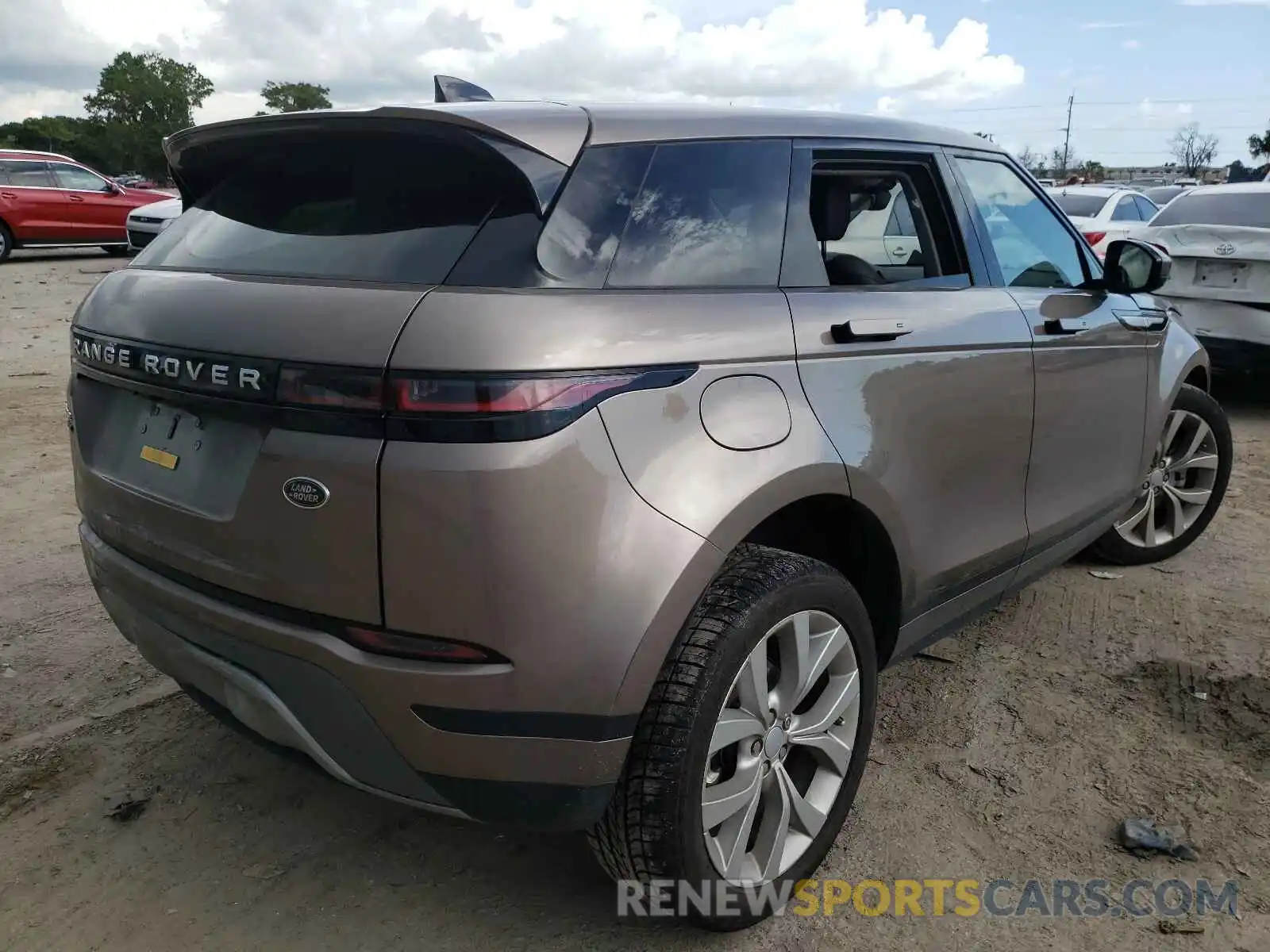 4 Photograph of a damaged car SALZJ2FX1LH090245 LAND ROVER RANGEROVER 2020