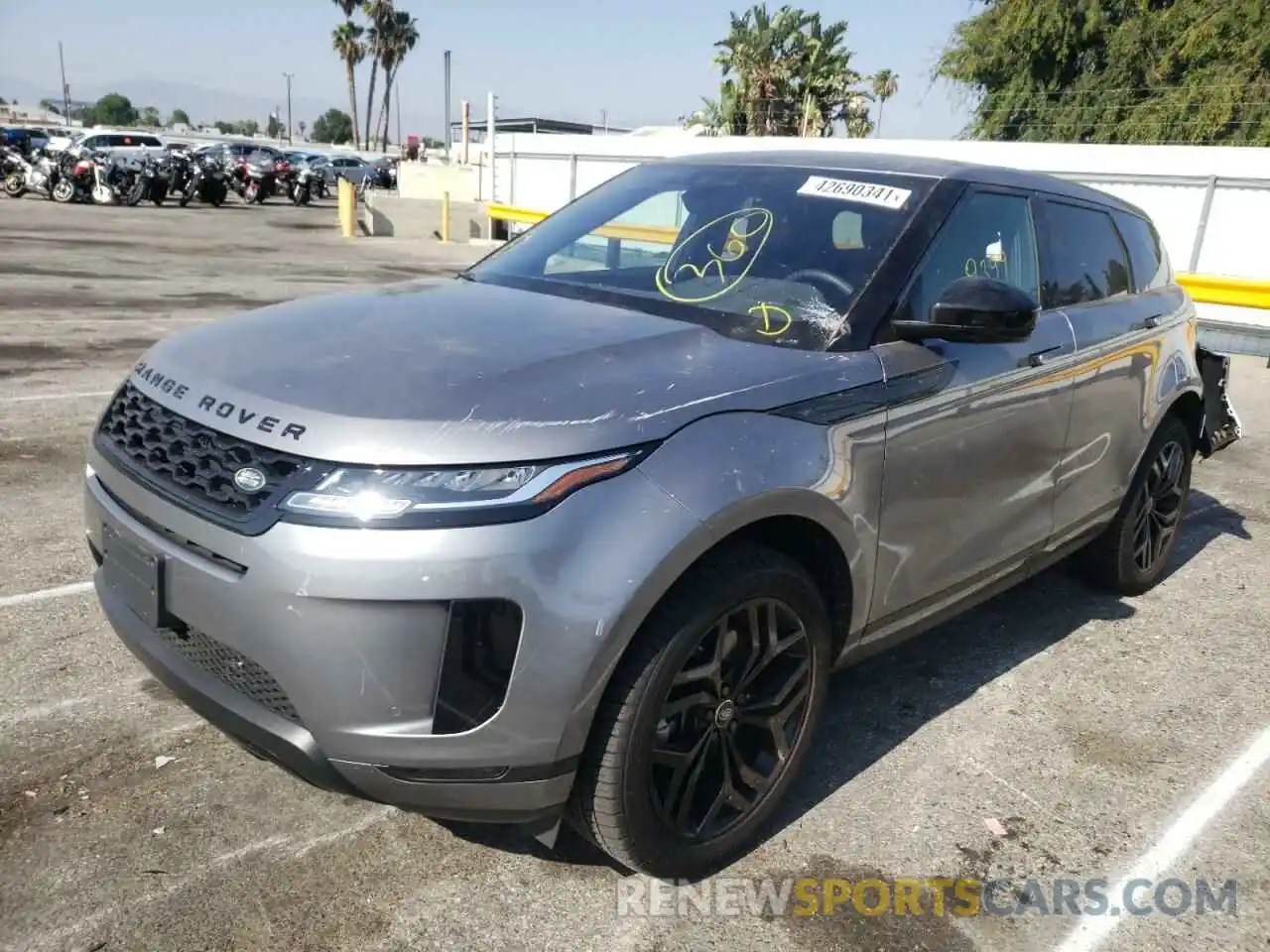 2 Photograph of a damaged car SALZJ2FX2LH100488 LAND ROVER RANGEROVER 2020