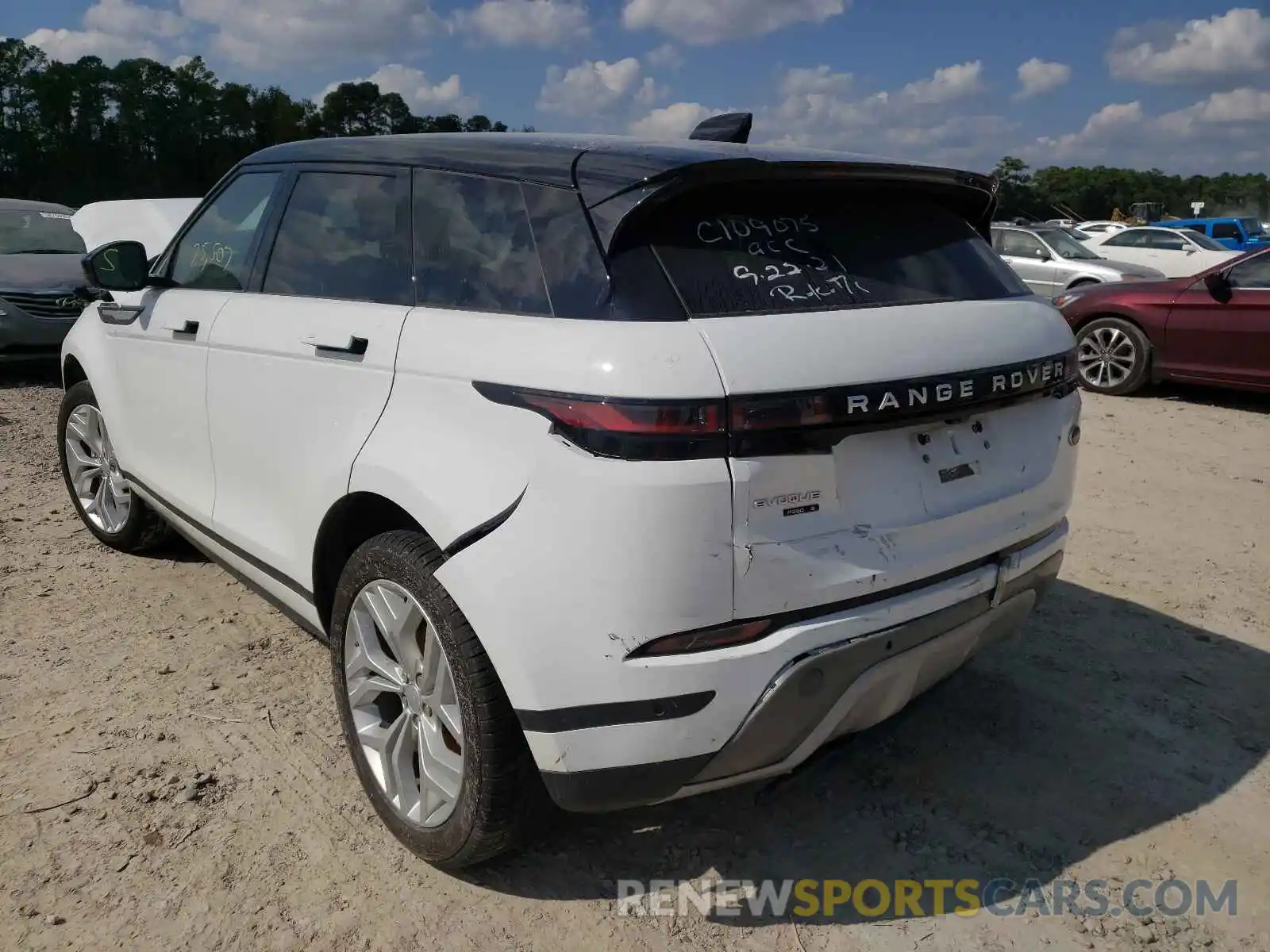 3 Photograph of a damaged car SALZJ2FX3LH043668 LAND ROVER RANGEROVER 2020