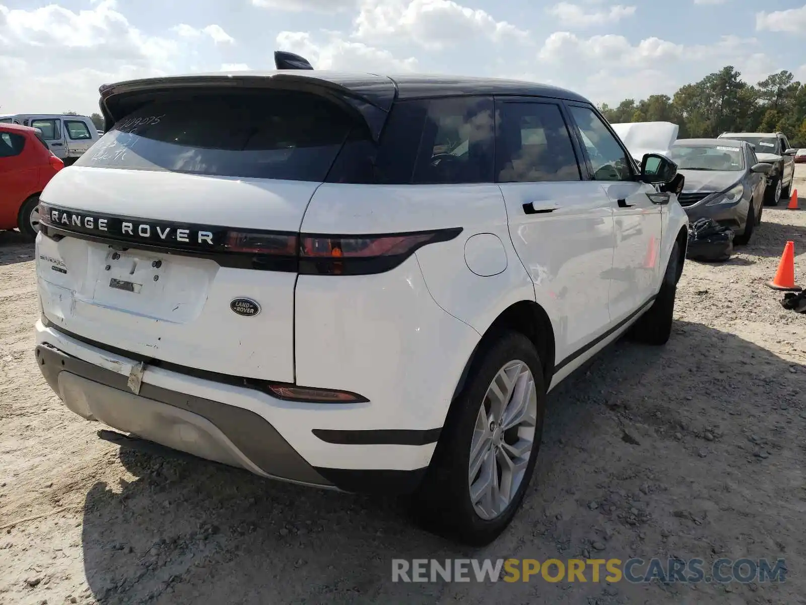 4 Photograph of a damaged car SALZJ2FX3LH043668 LAND ROVER RANGEROVER 2020