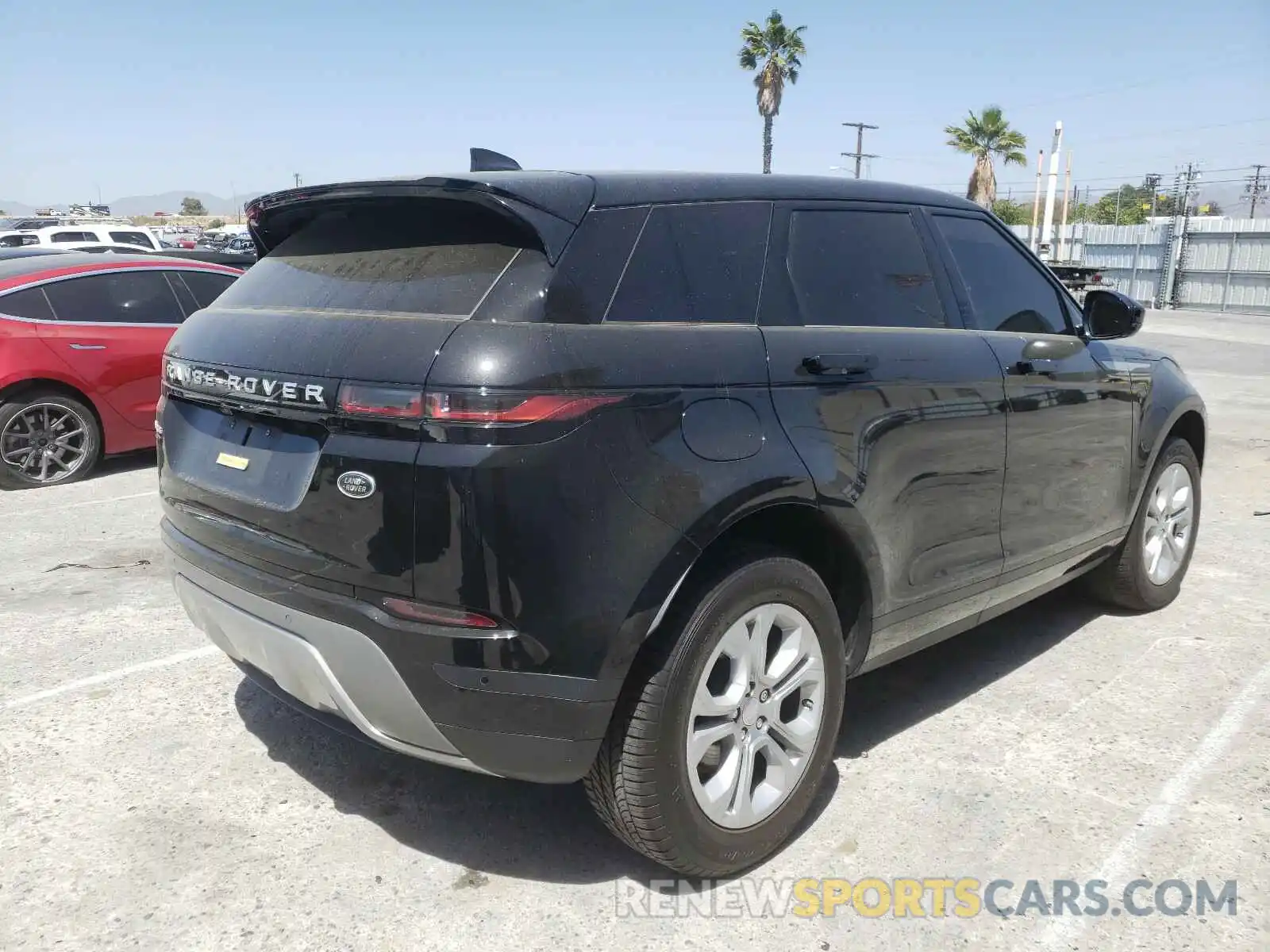 4 Photograph of a damaged car SALZJ2FX4LH017743 LAND ROVER RANGEROVER 2020