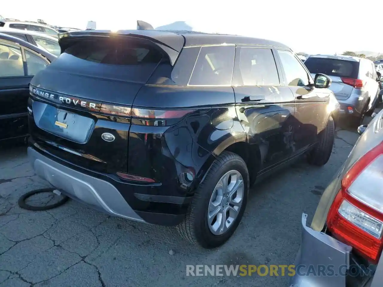 3 Photograph of a damaged car SALZJ2FX4LH042853 LAND ROVER RANGEROVER 2020