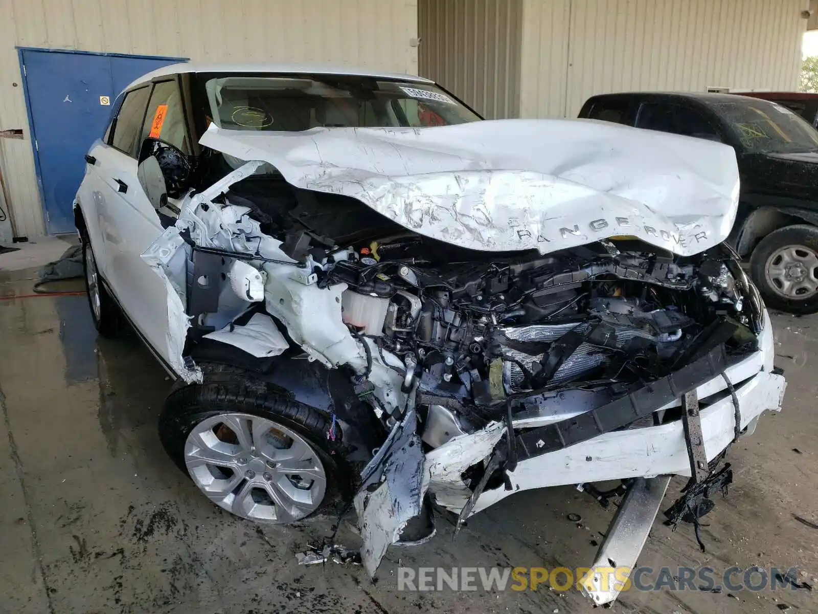 1 Photograph of a damaged car SALZJ2FX4LH112870 LAND ROVER RANGEROVER 2020