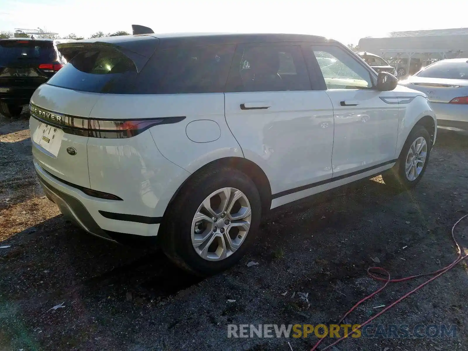 4 Photograph of a damaged car SALZJ2FX6LH005660 LAND ROVER RANGEROVER 2020