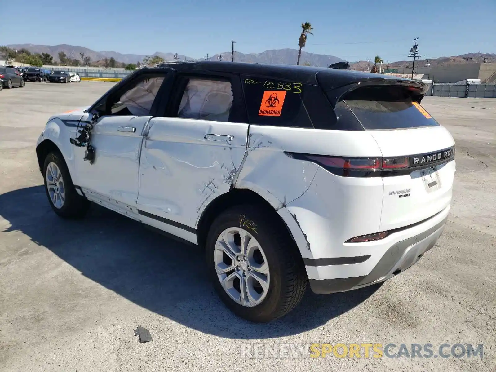 3 Photograph of a damaged car SALZJ2FX6LH042434 LAND ROVER RANGEROVER 2020