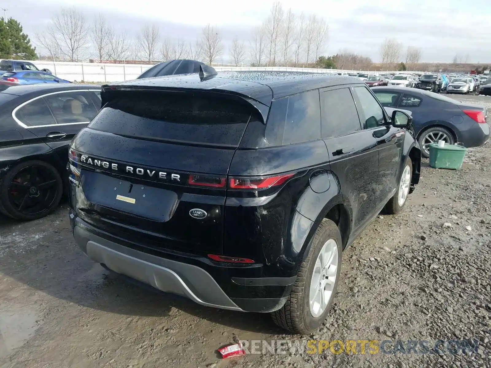 4 Photograph of a damaged car SALZJ2FX6LH074395 LAND ROVER RANGEROVER 2020