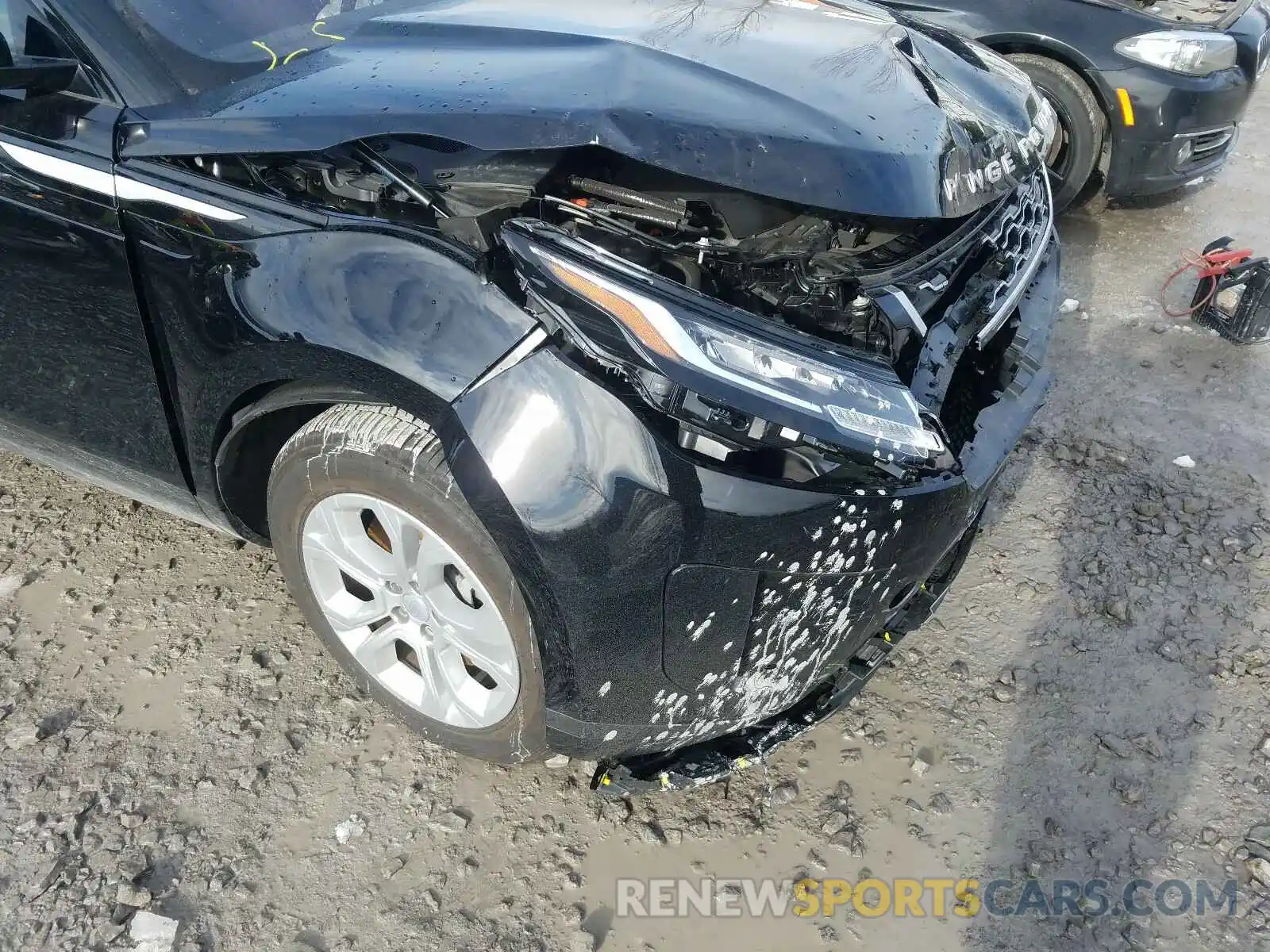 9 Photograph of a damaged car SALZJ2FX6LH074395 LAND ROVER RANGEROVER 2020