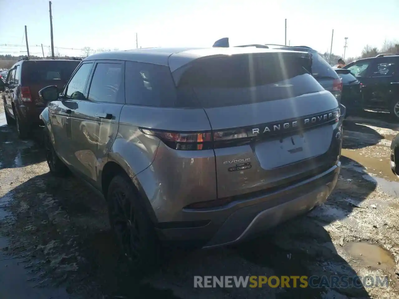 3 Photograph of a damaged car SALZJ2FX7LH053782 LAND ROVER RANGEROVER 2020