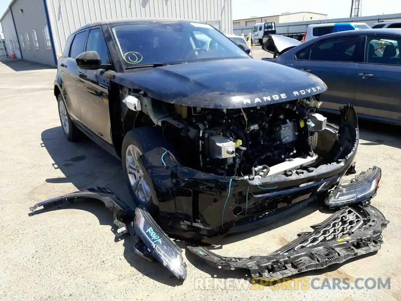 1 Photograph of a damaged car SALZJ2FX7LH069660 LAND ROVER RANGEROVER 2020