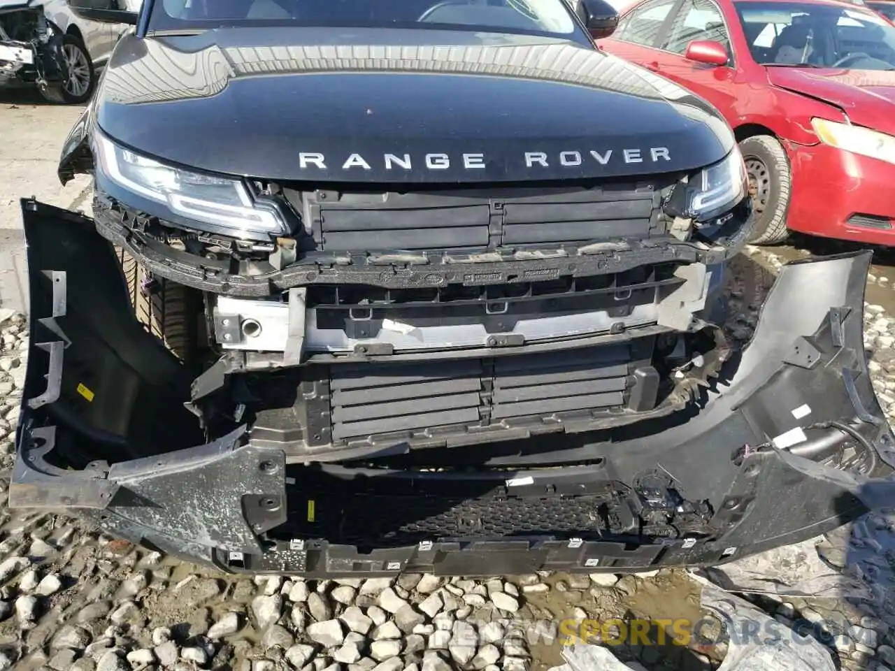 9 Photograph of a damaged car SALZJ2FX8LH047392 LAND ROVER RANGEROVER 2020