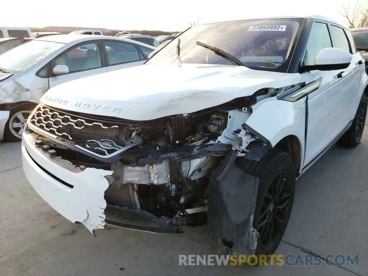 9 Photograph of a damaged car SALZJ2FX8LH100608 LAND ROVER RANGEROVER 2020