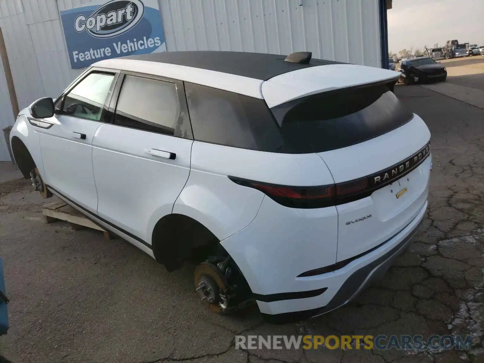 3 Photograph of a damaged car SALZJ2FX8LH101855 LAND ROVER RANGEROVER 2020