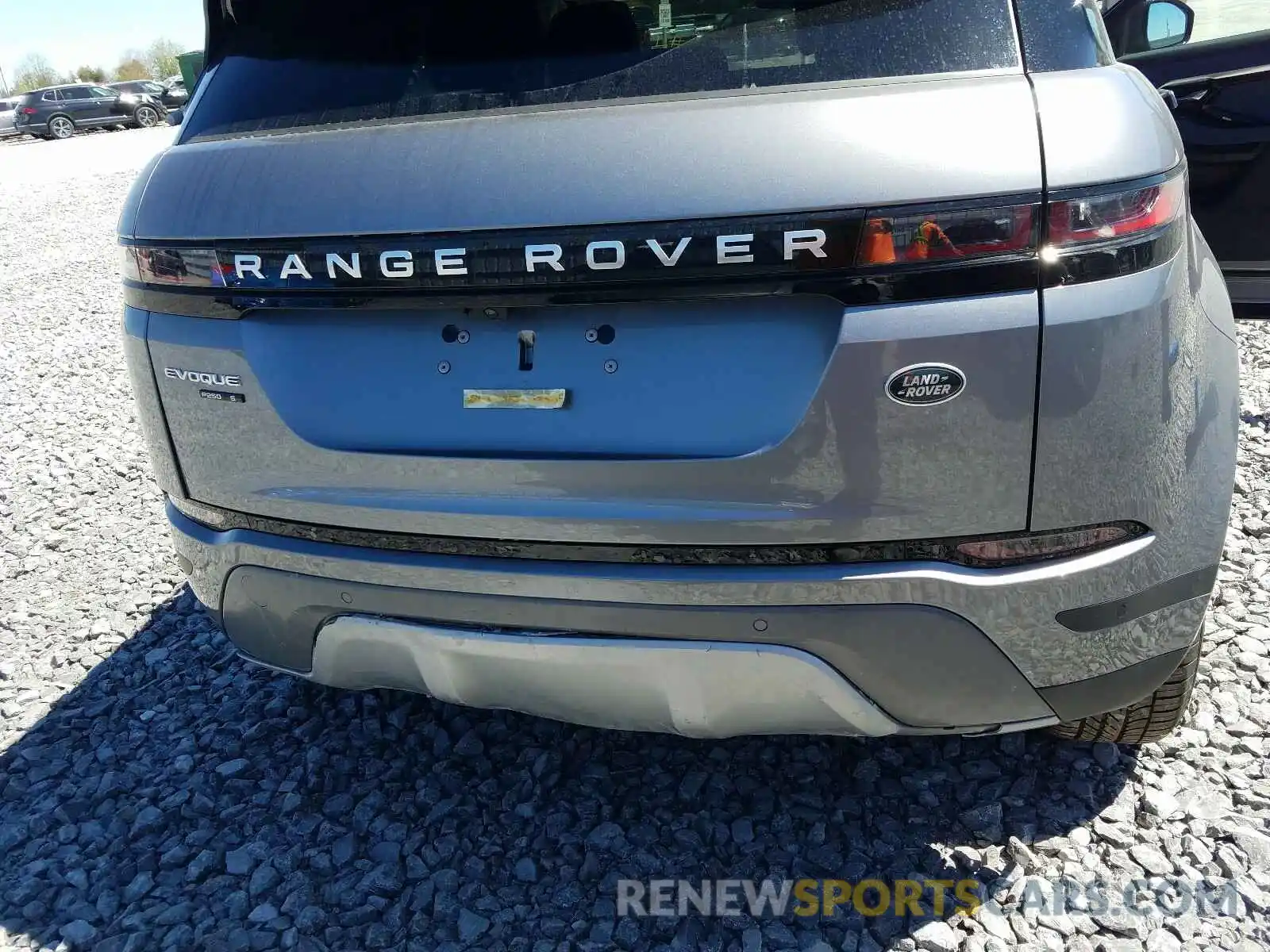 9 Photograph of a damaged car SALZJ2FXXLH036779 LAND ROVER RANGEROVER 2020