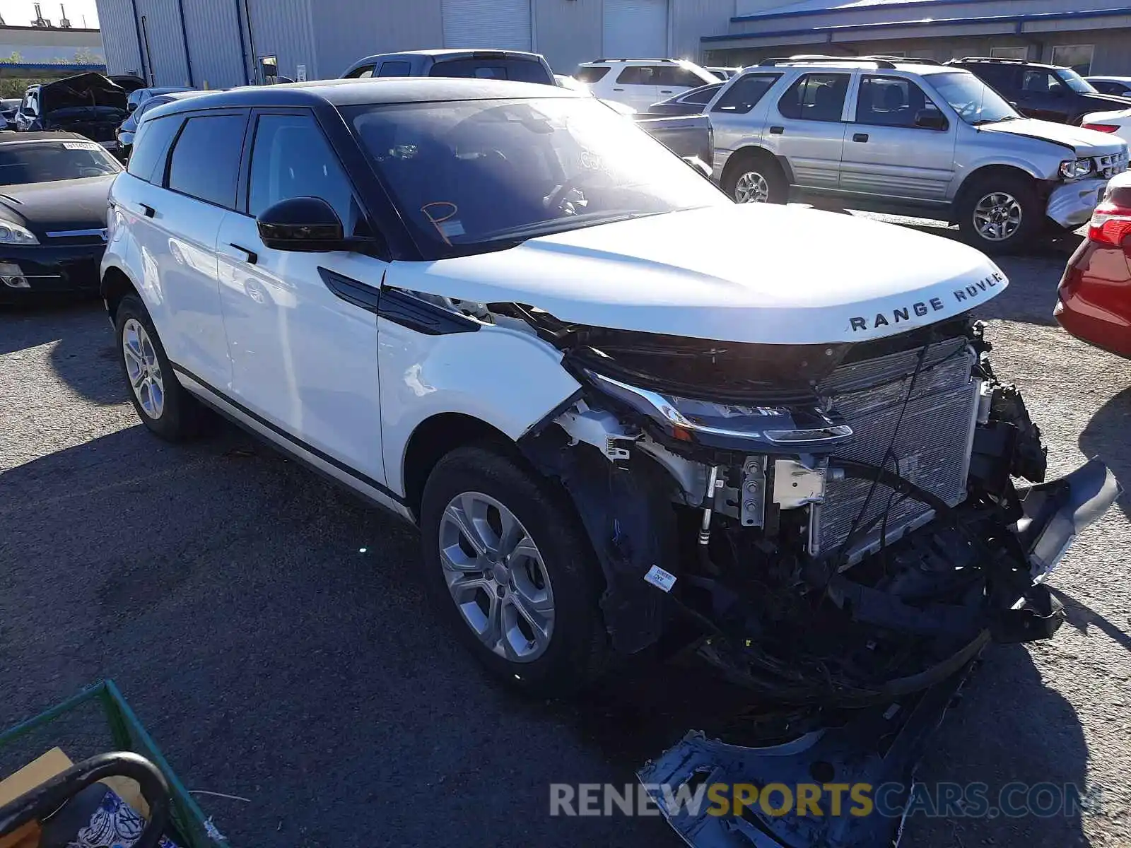 1 Photograph of a damaged car SALZJ2FXXLH085755 LAND ROVER RANGEROVER 2020