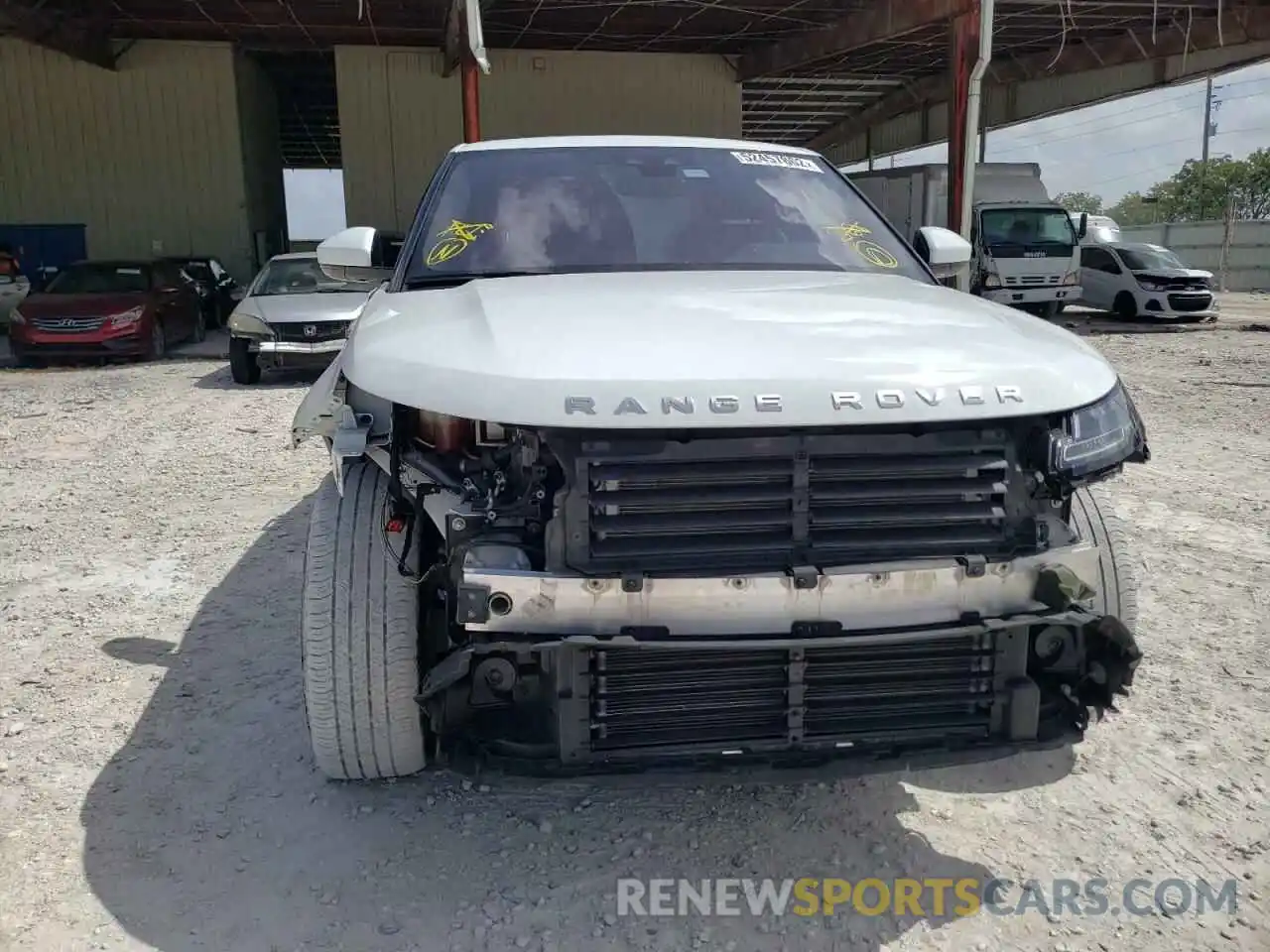 9 Photograph of a damaged car SALZJ2FXXLH100464 LAND ROVER RANGEROVER 2020