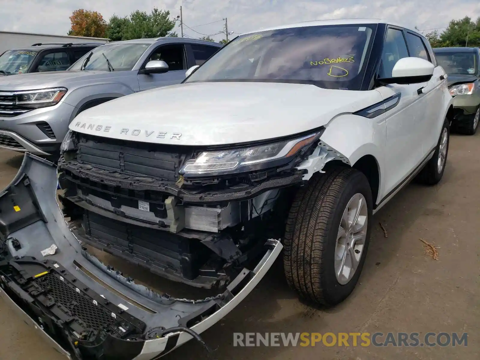 2 Photograph of a damaged car SALZJ2FXXLH107978 LAND ROVER RANGEROVER 2020