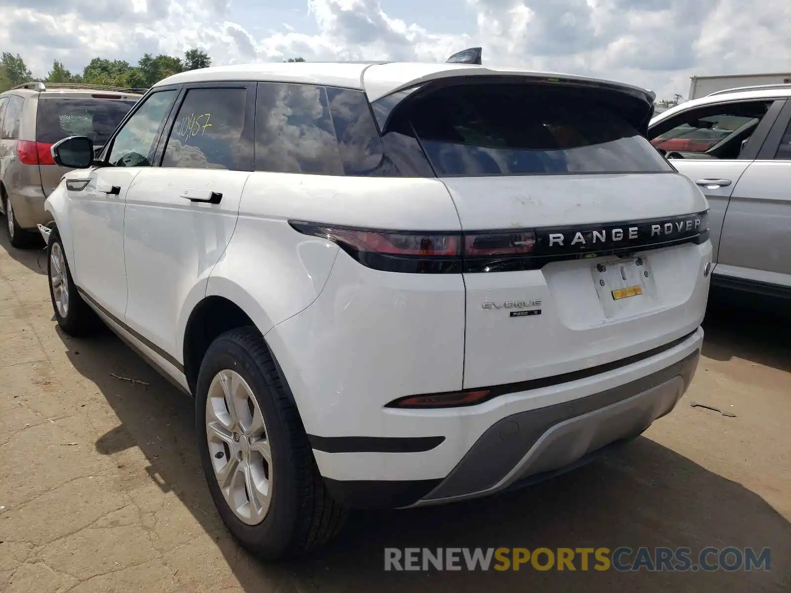 3 Photograph of a damaged car SALZJ2FXXLH107978 LAND ROVER RANGEROVER 2020