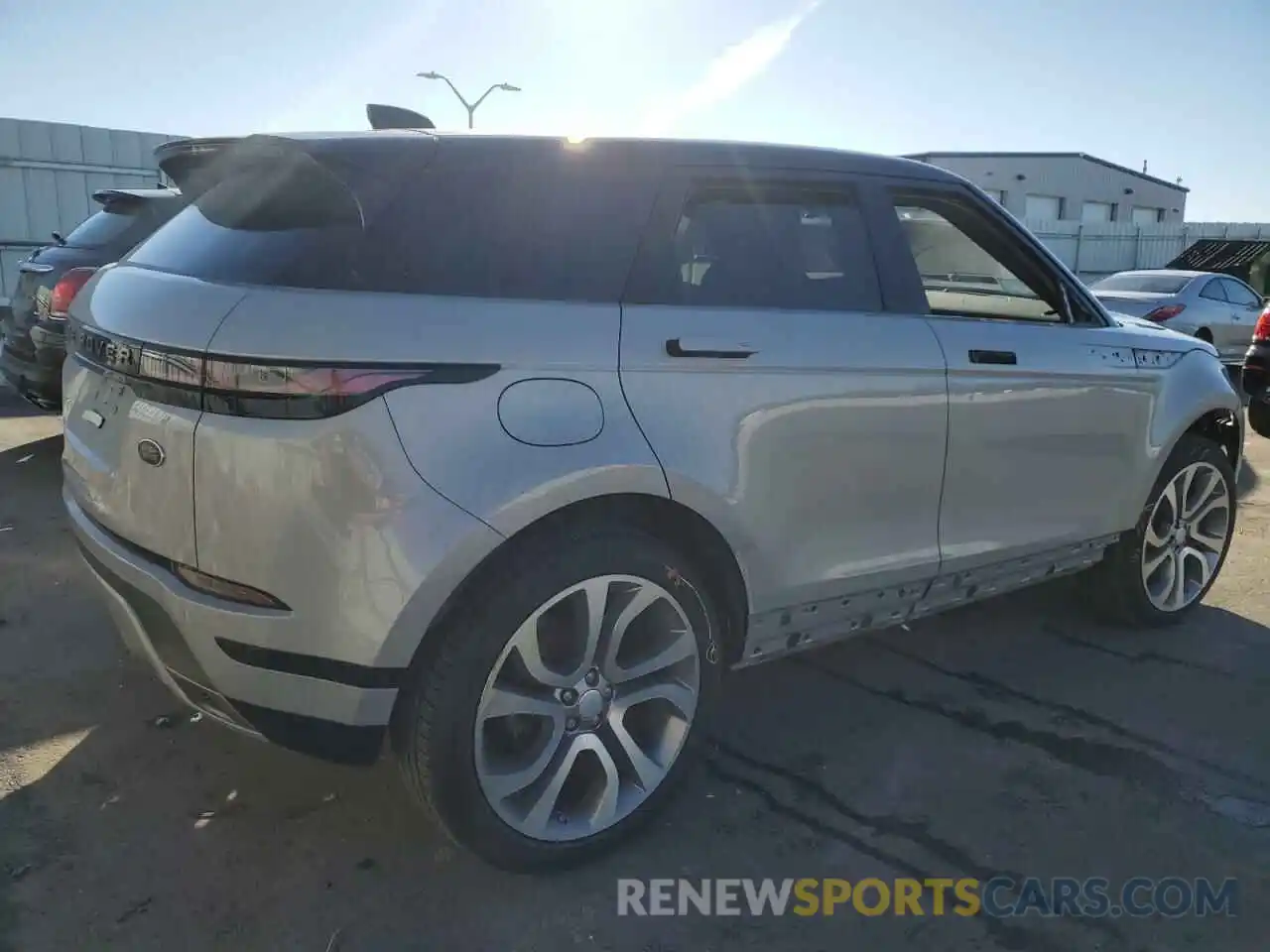 3 Photograph of a damaged car SALZL2FX1LH048961 LAND ROVER RANGEROVER 2020