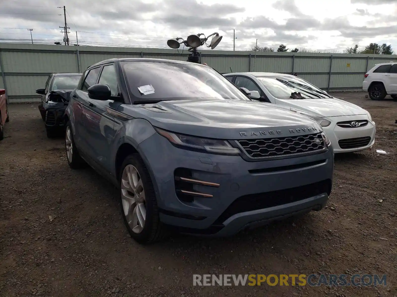 1 Photograph of a damaged car SALZL2FX2LH003320 LAND ROVER RANGEROVER 2020