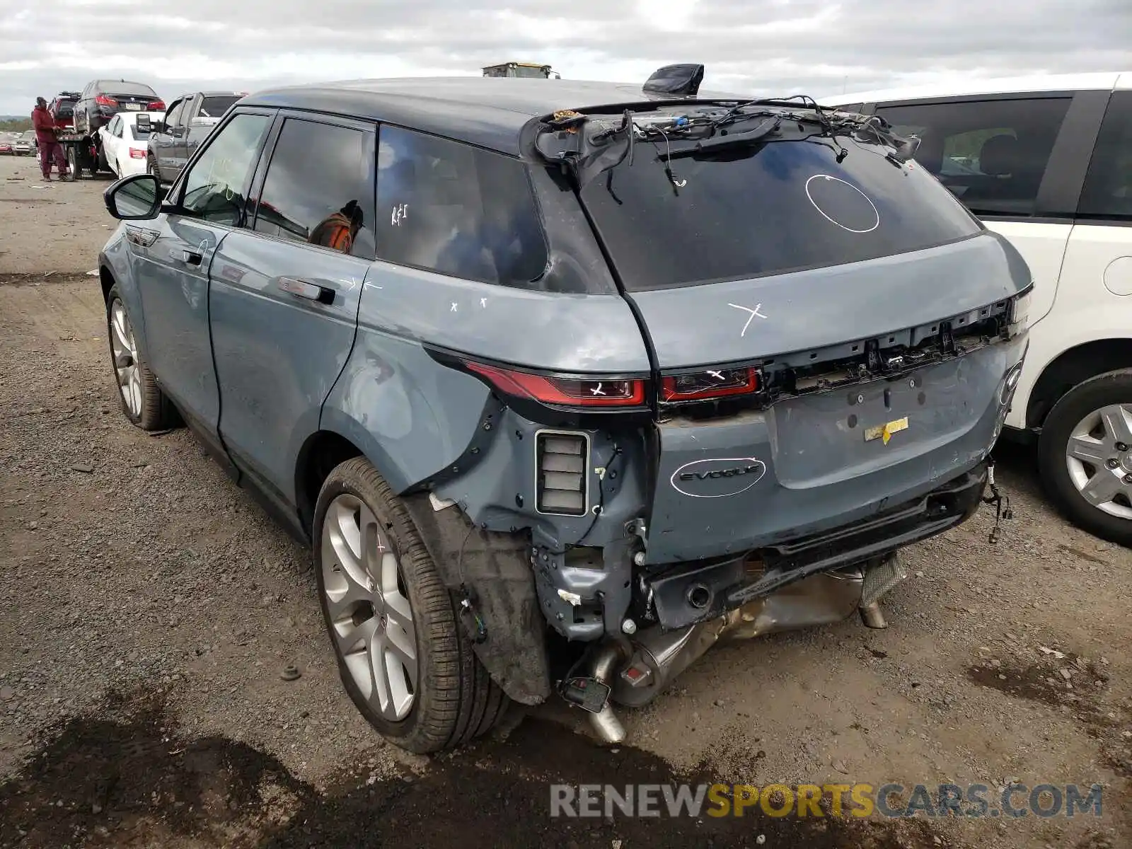 3 Photograph of a damaged car SALZL2FX2LH003320 LAND ROVER RANGEROVER 2020