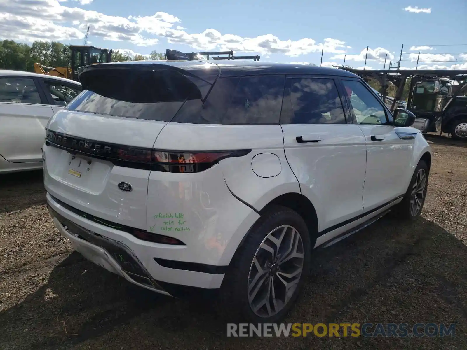 4 Photograph of a damaged car SALZL2FX5LH041172 LAND ROVER RANGEROVER 2020