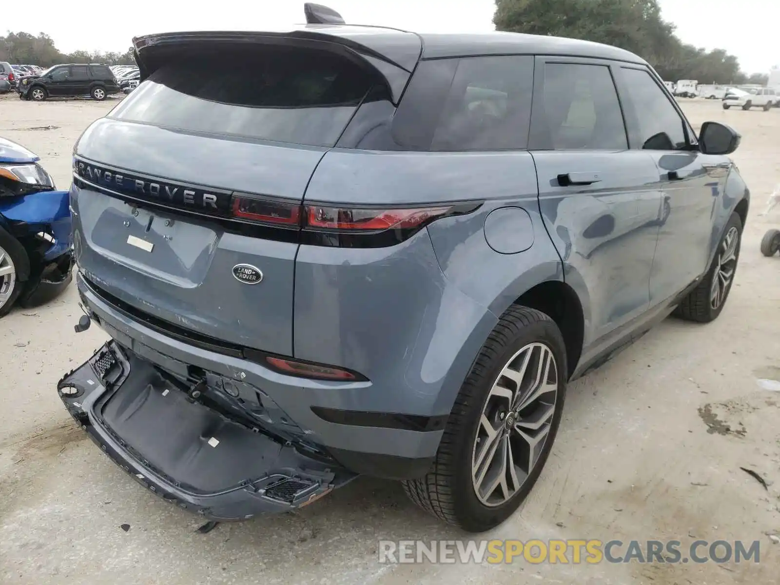 4 Photograph of a damaged car SALZL2FX9LH041756 LAND ROVER RANGEROVER 2020