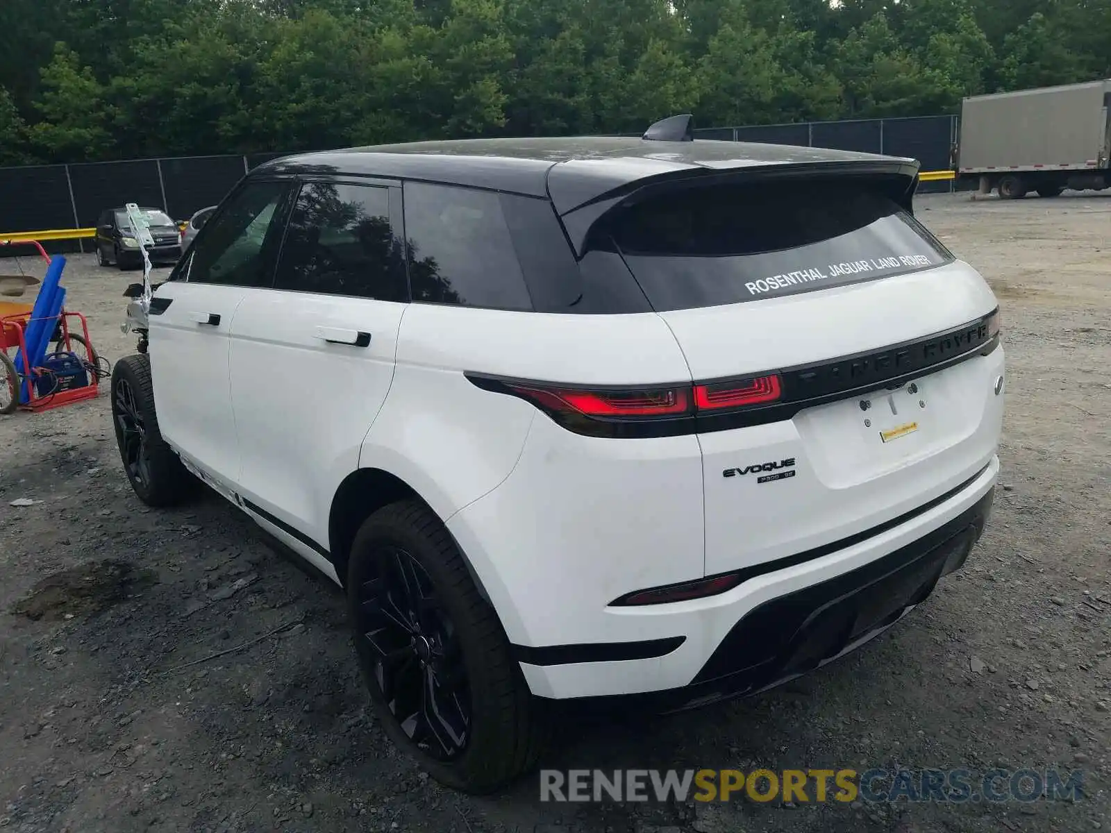 3 Photograph of a damaged car SALZL2GX0LH024097 LAND ROVER RANGEROVER 2020