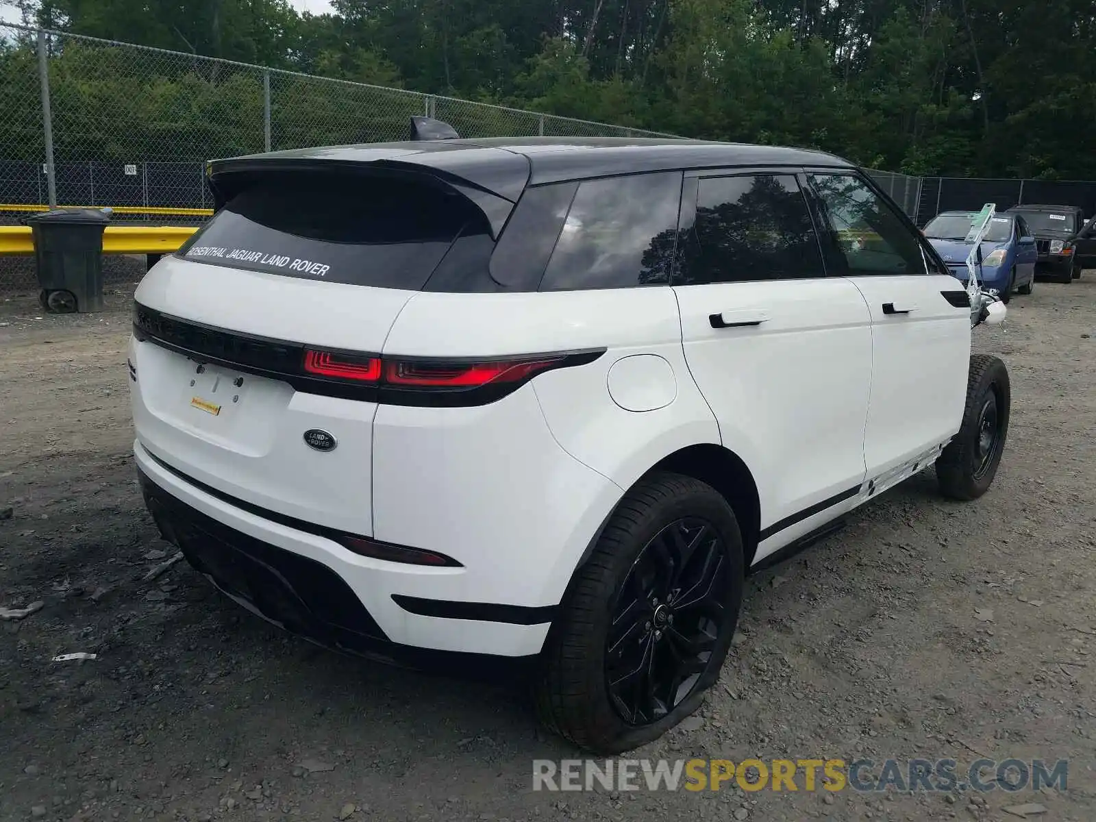 4 Photograph of a damaged car SALZL2GX0LH024097 LAND ROVER RANGEROVER 2020