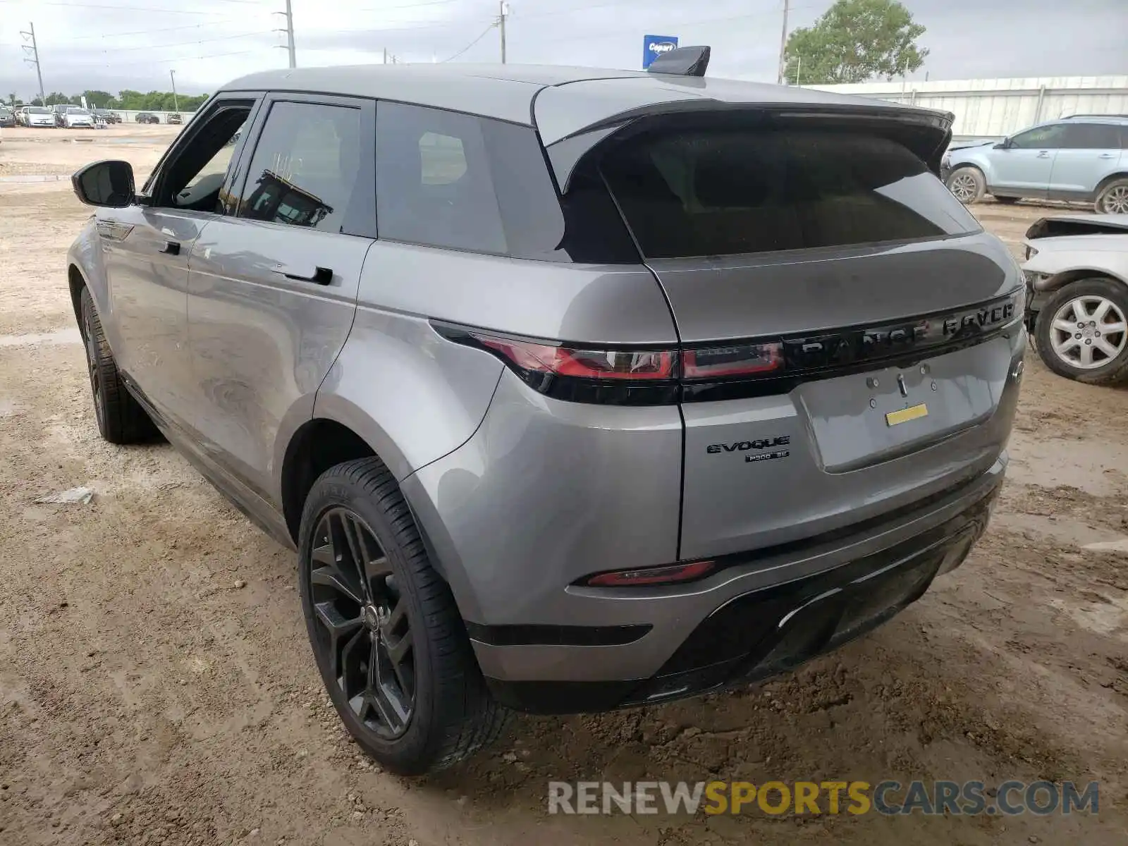 3 Photograph of a damaged car SALZL2GXXLH040422 LAND ROVER RANGEROVER 2020