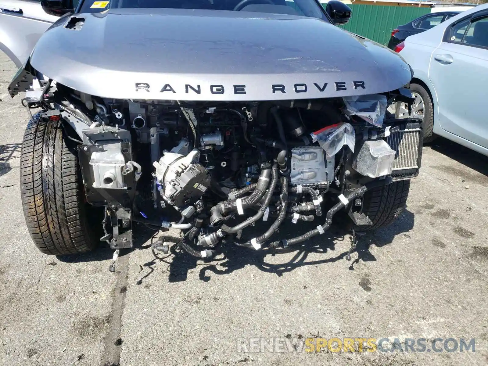 9 Photograph of a damaged car SALZL2GXXLH040937 LAND ROVER RANGEROVER 2020