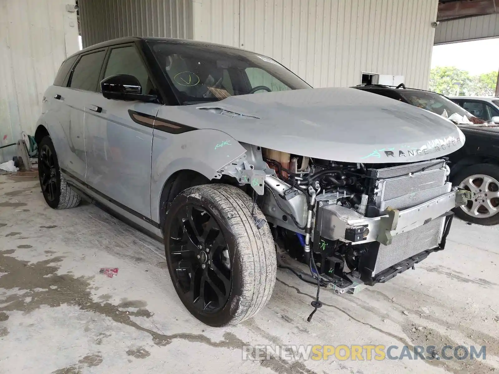 1 Photograph of a damaged car SALZM2GX3LH000941 LAND ROVER RANGEROVER 2020