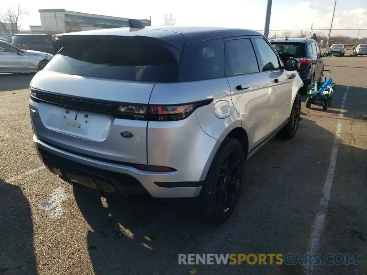 4 Photograph of a damaged car SALZP2FX1LH062444 LAND ROVER RANGEROVER 2020