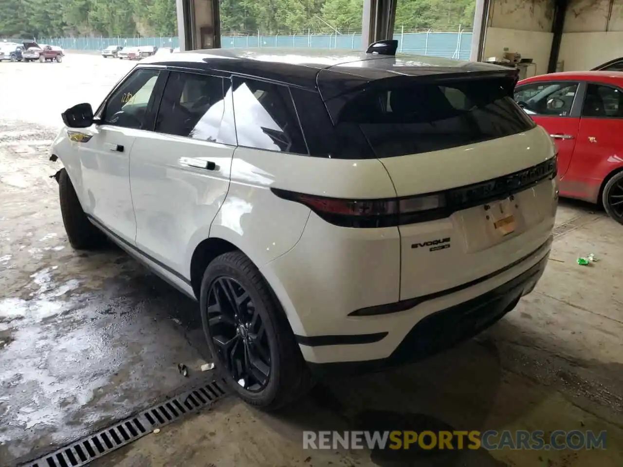 3 Photograph of a damaged car SALZP2FX2LH120707 LAND ROVER RANGEROVER 2020