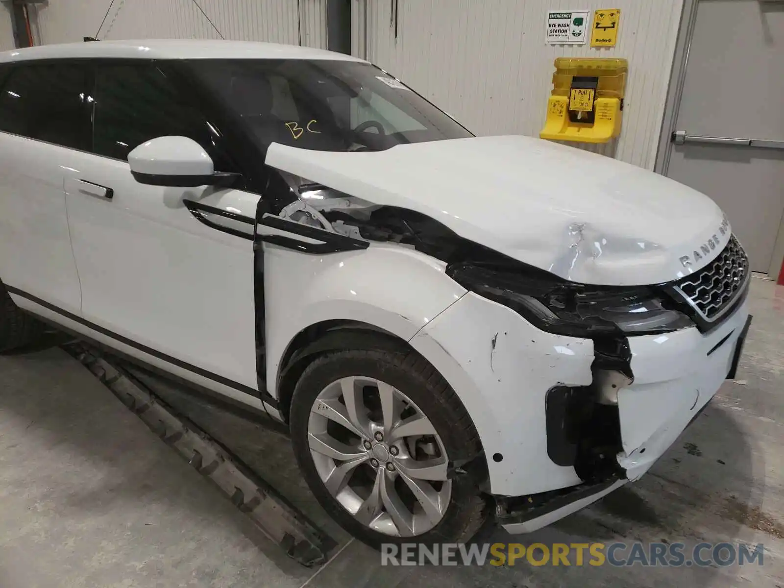 9 Photograph of a damaged car SALZP2FX3LH077706 LAND ROVER RANGEROVER 2020